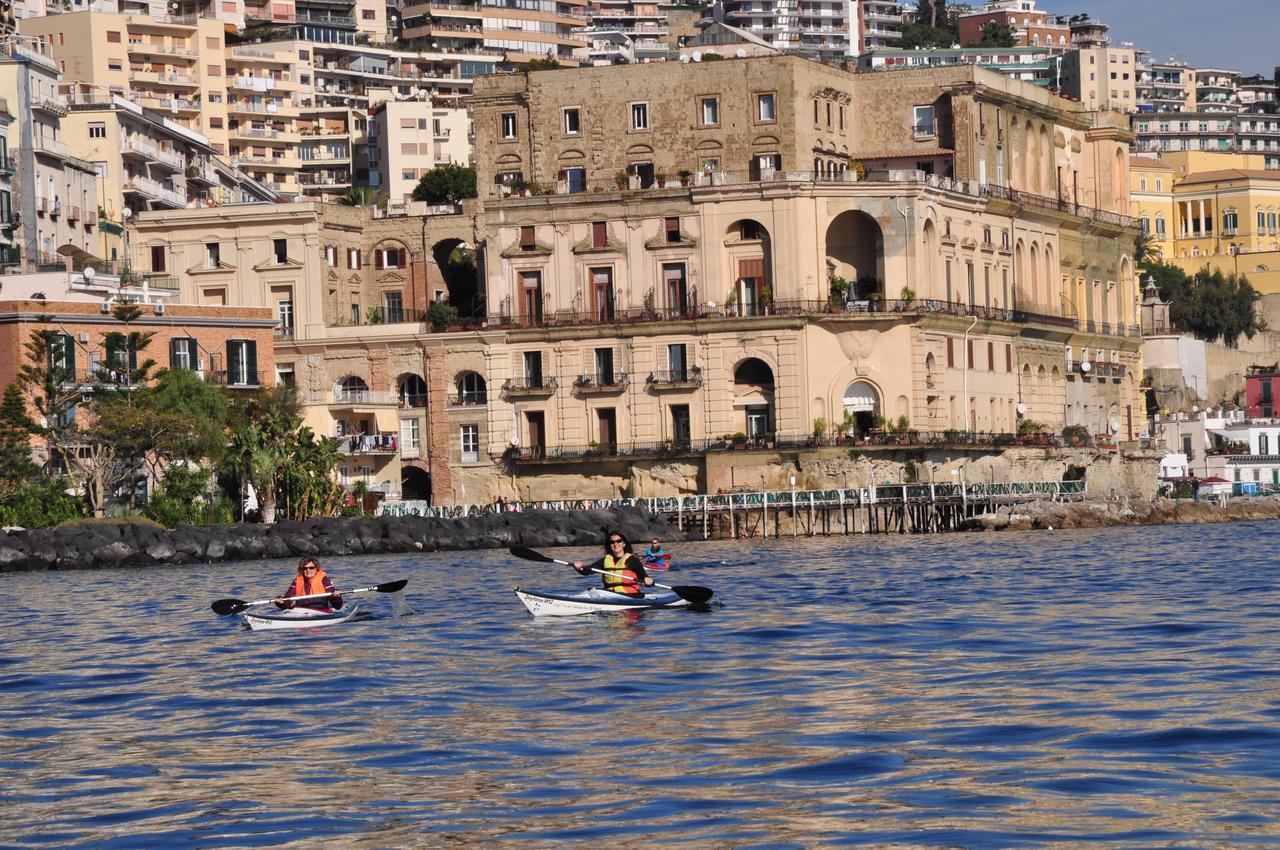 Residenza Le Rose D'arte Appartamento Napoli
